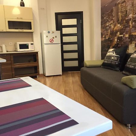 Light Apartments Чернихив Екстериор снимка