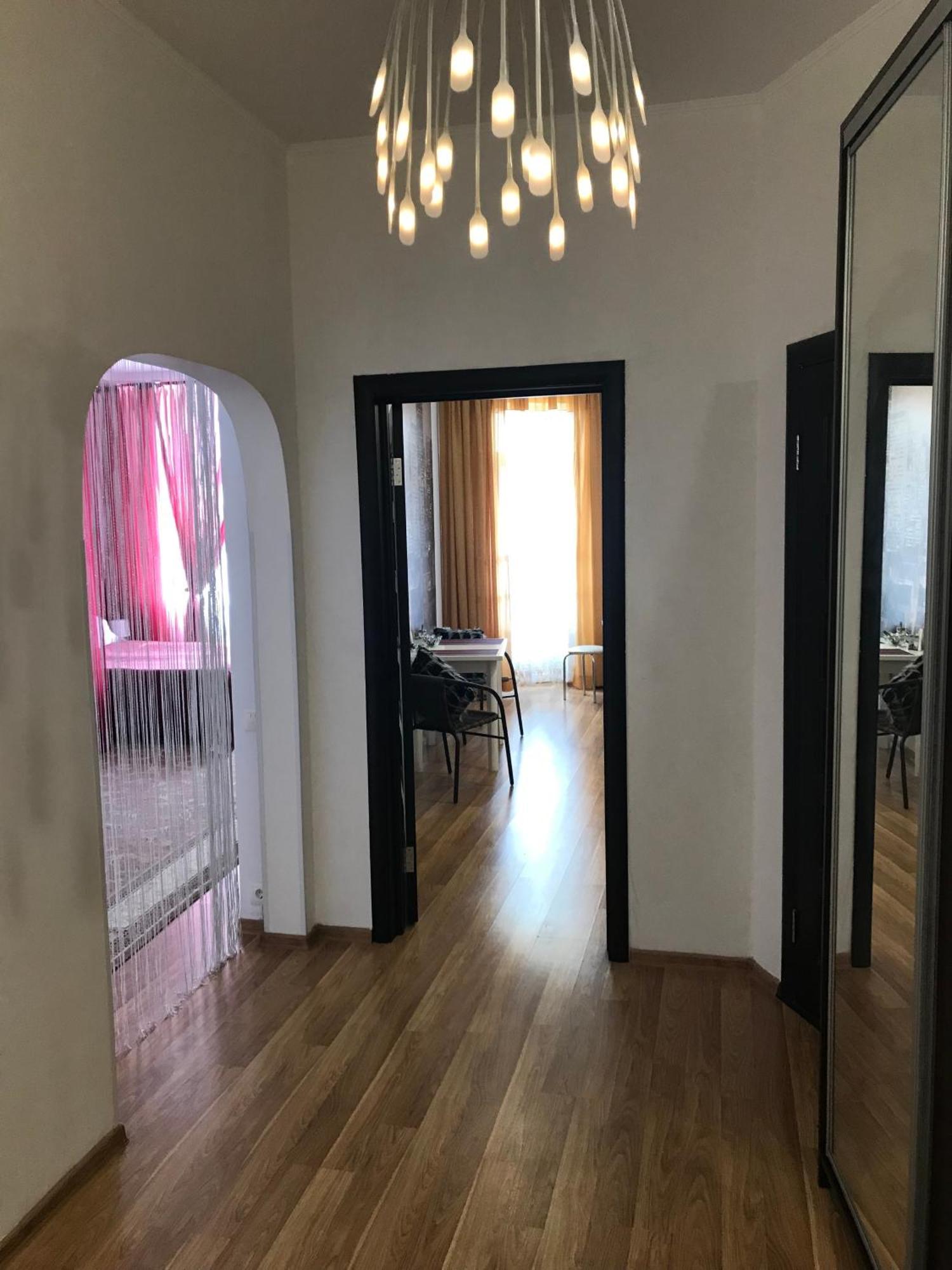 Light Apartments Чернихив Екстериор снимка
