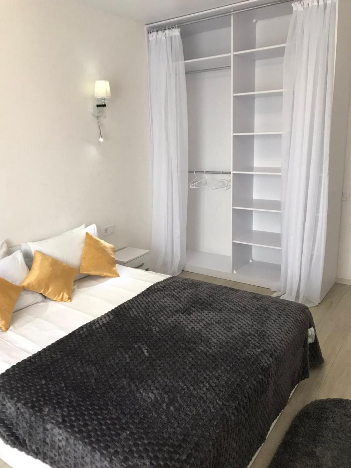 Light Apartments Чернихив Екстериор снимка