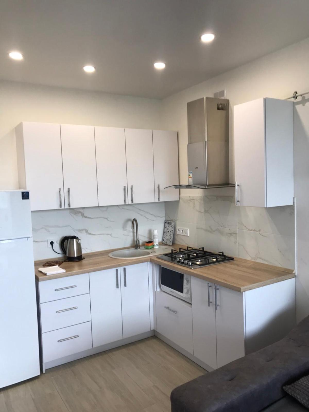 Light Apartments Чернихив Екстериор снимка