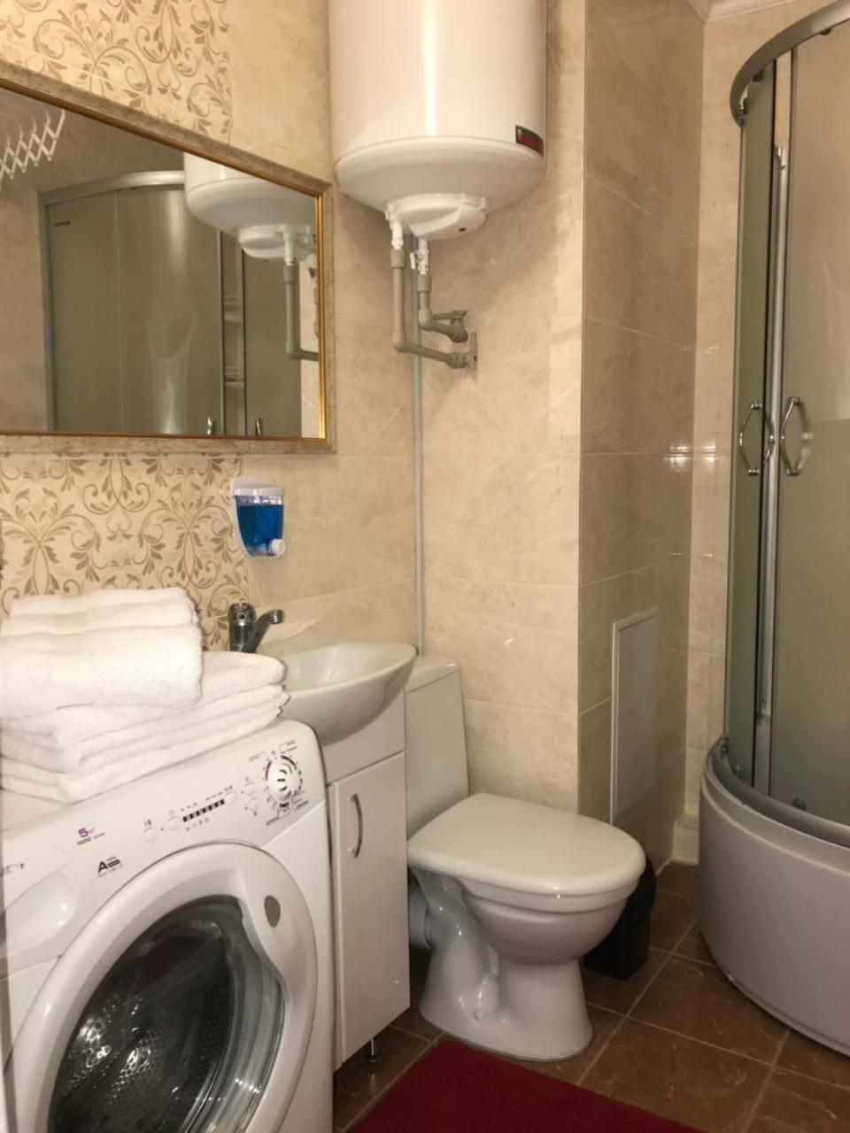 Light Apartments Чернихив Екстериор снимка
